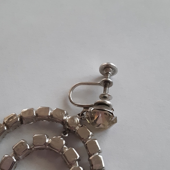 Vintage Double Circles screw back earrings - Picture 3 of 4